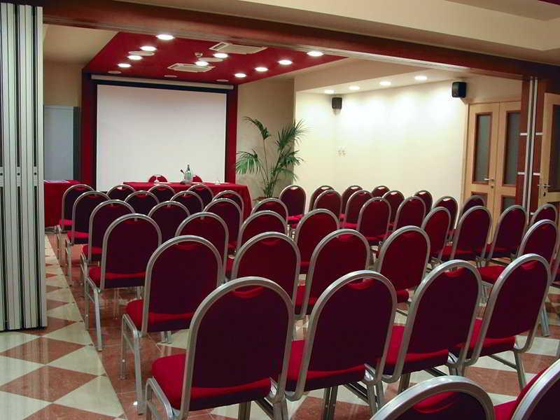 Ibis Styles Vintage Hotel 4*